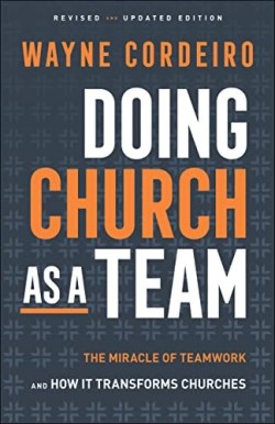 9780764218484 Doing Church As A Team